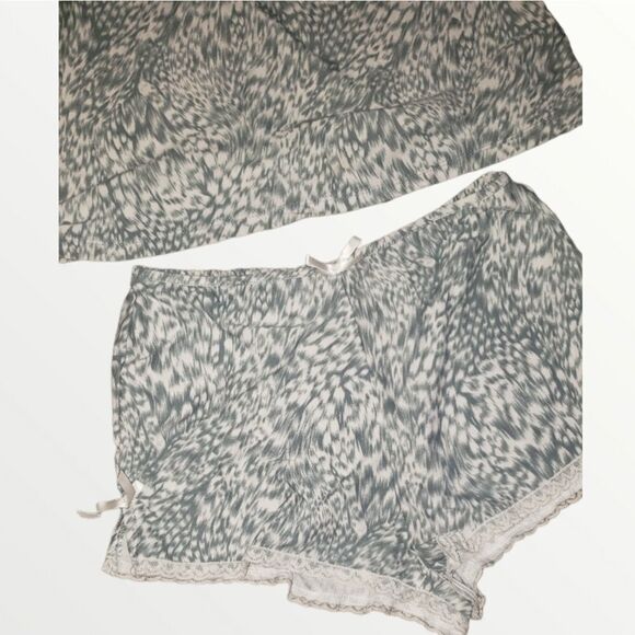 Kathryn gray leopard pajama short set Lounge wear small - Picture 5 of 7